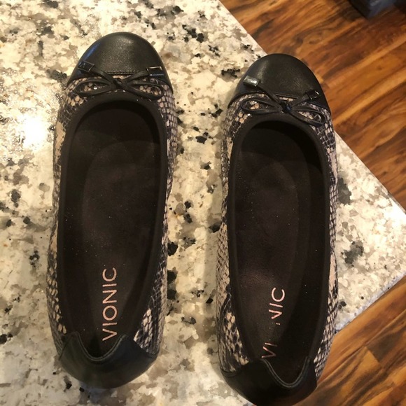 Vionic “Minna” Leather Ballet Slipper Flat 7 - Picture 5 of 11